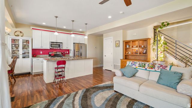 2314 S LONG DR, Saratoga Springs, UT 84045