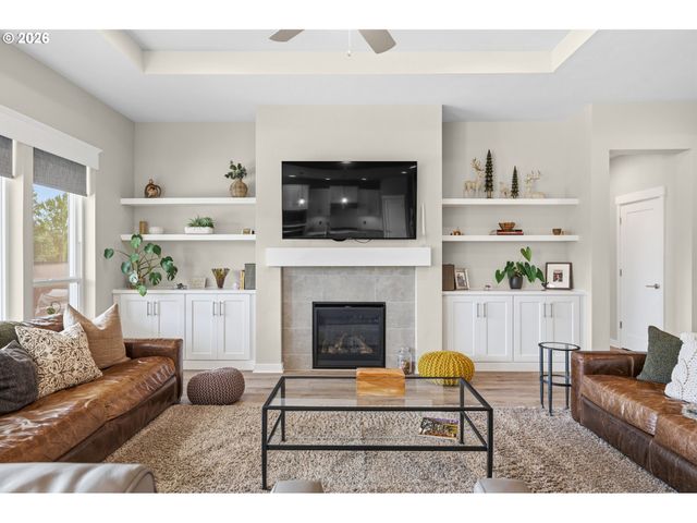 6442 Se MCINNIS St, Hillsboro, OR 97123
