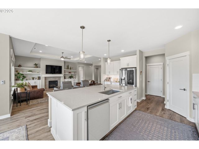 6442 Se MCINNIS St, Hillsboro, OR 97123