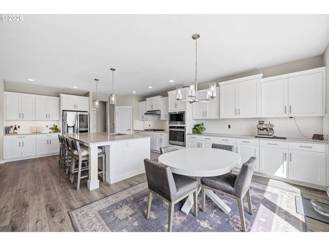 6442 Se MCINNIS St, Hillsboro, OR 97123