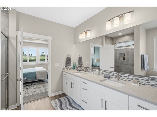 6442 Se MCINNIS St, Hillsboro, OR 97123