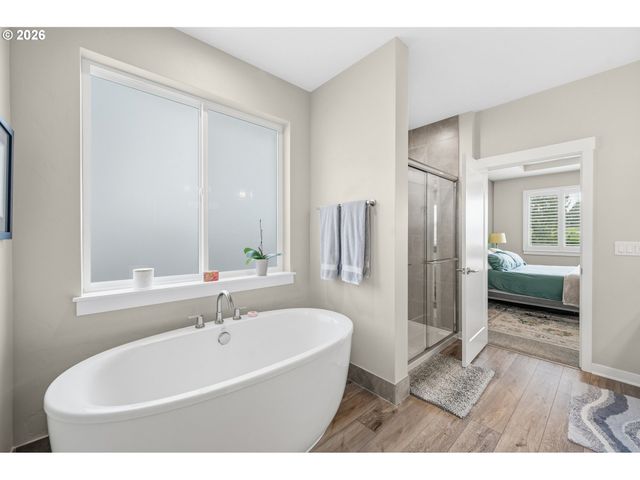 6442 Se MCINNIS St, Hillsboro, OR 97123