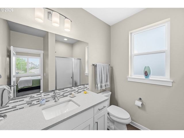 6442 Se MCINNIS St, Hillsboro, OR 97123