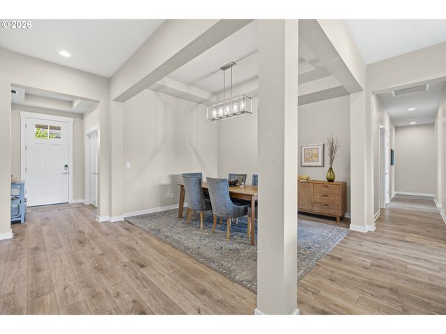 6442 Se MCINNIS St, Hillsboro, OR 97123