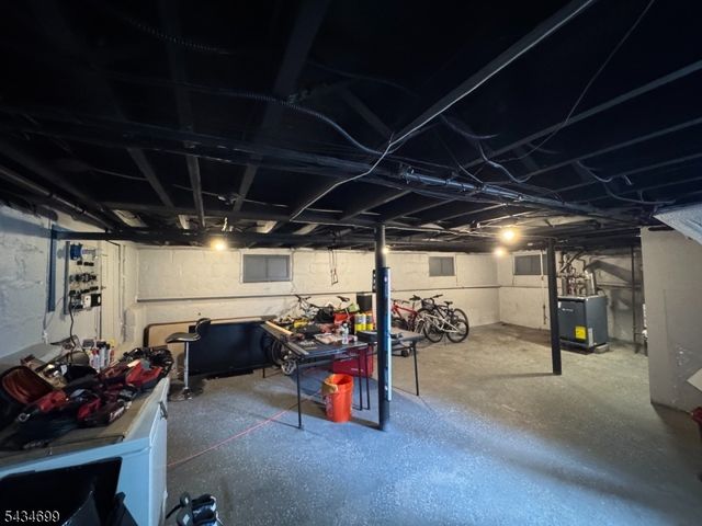 245 Linden Ave, Irvington Twp., NJ 07111