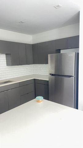 3050 NW 68th St 2304, Fort Lauderdale, FL 33309