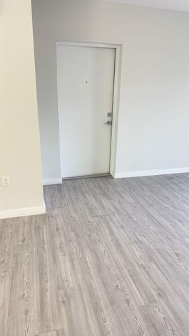 3050 NW 68th St 2304, Fort Lauderdale, FL 33309