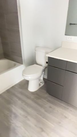 3050 NW 68th St 2304, Fort Lauderdale, FL 33309