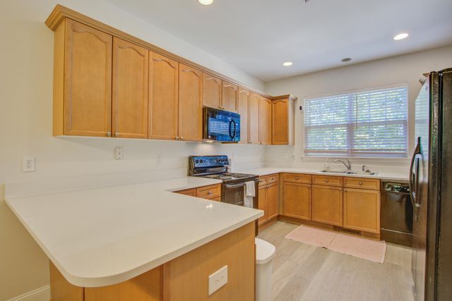 4628 N Palm View Circle, North Charleston, SC 29418