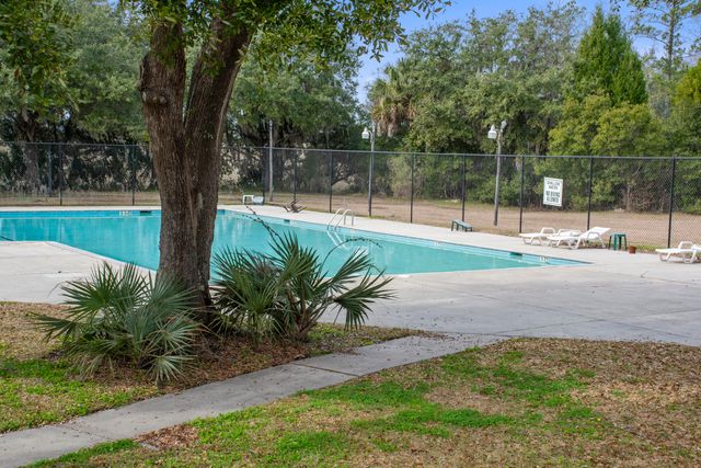4628 N Palm View Circle, North Charleston, SC 29418