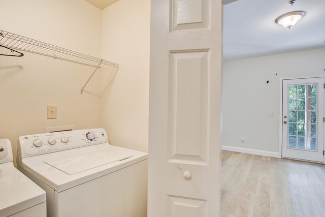 4628 N Palm View Circle, North Charleston, SC 29418