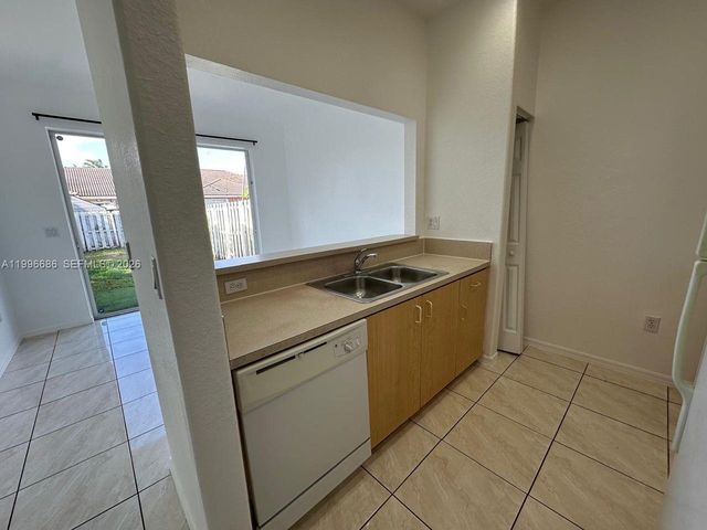 10985 SW 239th Ter 0, Homestead, FL 33032