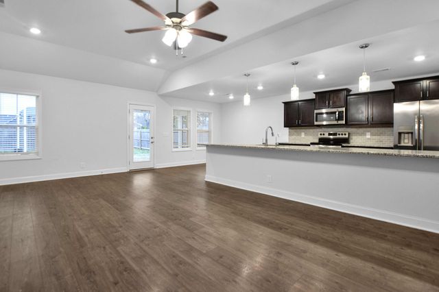 208 Clark Road, Clarksville, TN 37042