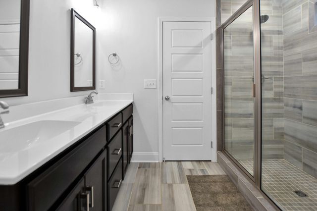 208 Clark Road, Clarksville, TN 37042