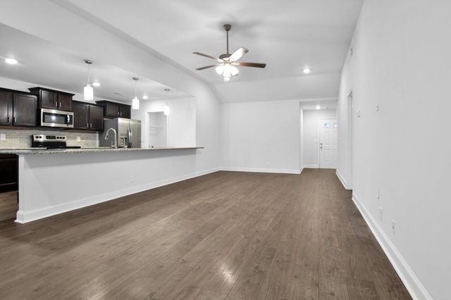 208 Clark Road, Clarksville, TN 37042