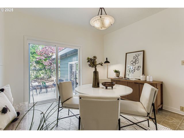 5517 Se BOISE St, Portland, OR 97206