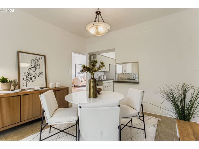 5517 Se BOISE St, Portland, OR 97206