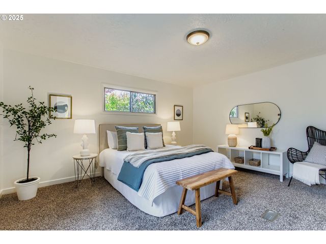 5517 Se BOISE St, Portland, OR 97206