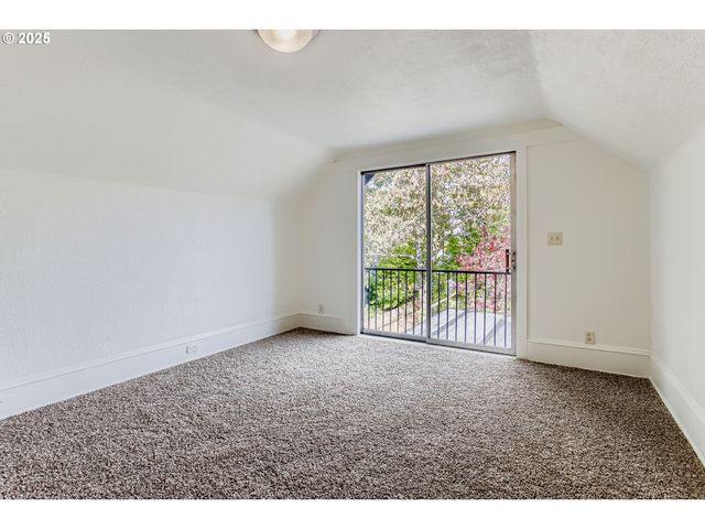 5517 Se BOISE St, Portland, OR 97206