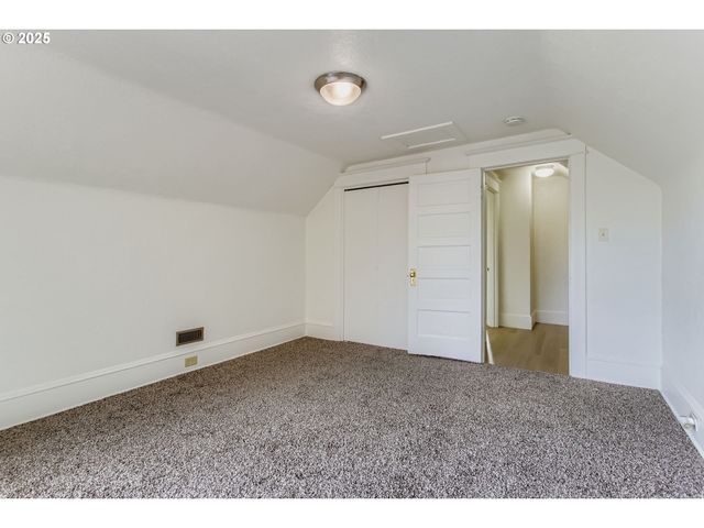 5517 Se BOISE St, Portland, OR 97206