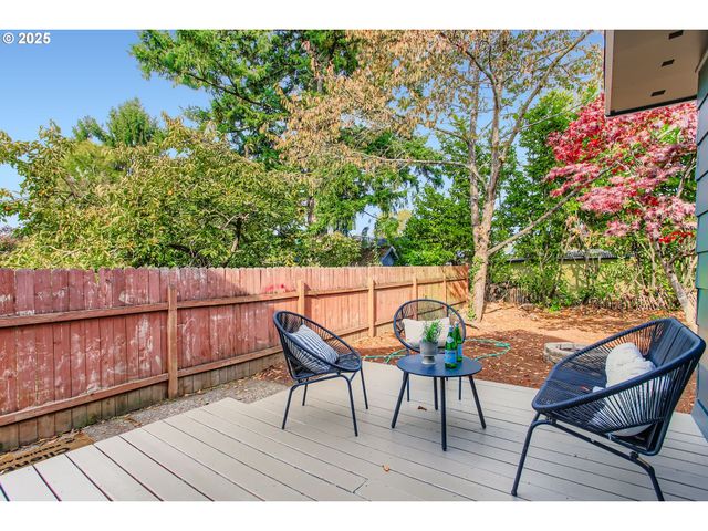 5517 Se BOISE St, Portland, OR 97206