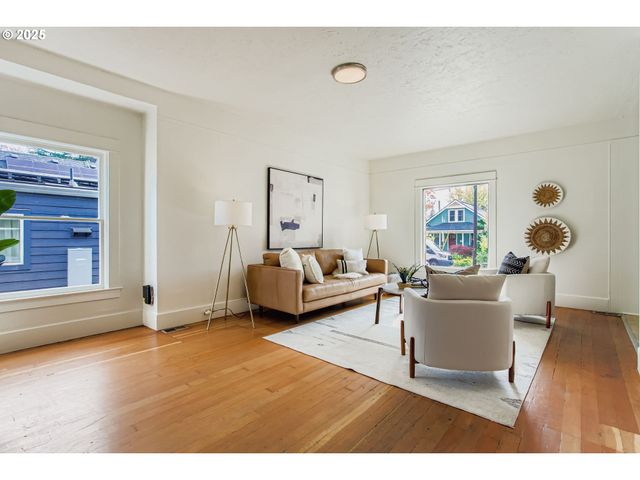 5517 Se BOISE St, Portland, OR 97206