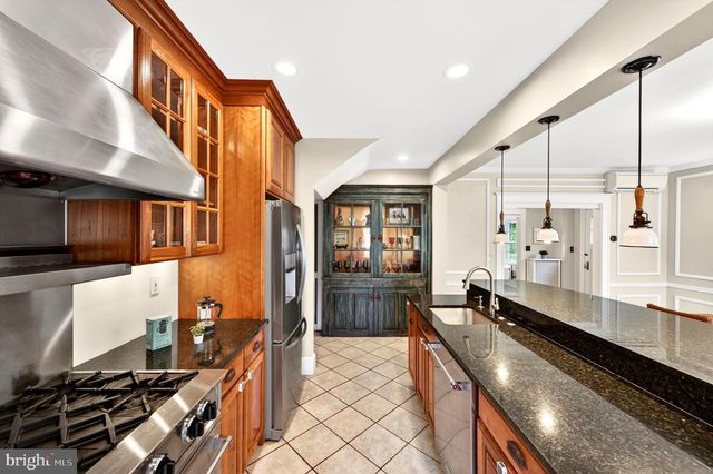 4302 ROLAND AVE, Baltimore, MD 21210