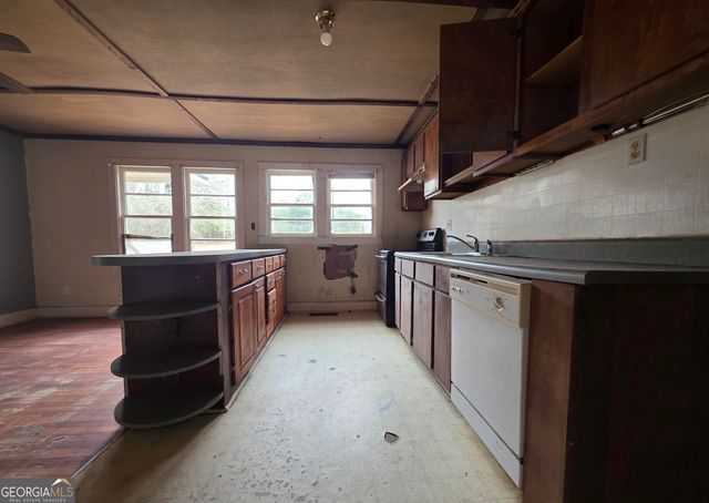 7367 Crest Highway, Molena, GA 30258