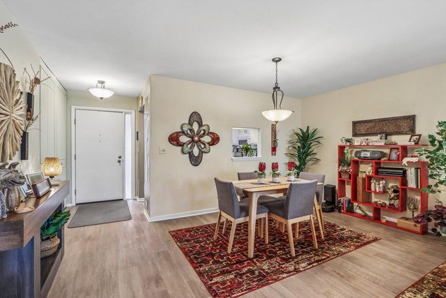 11013 Elder Tree COURT, Mequon, WI 53092