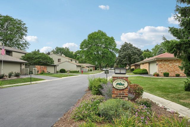 11013 Elder Tree COURT, Mequon, WI 53092