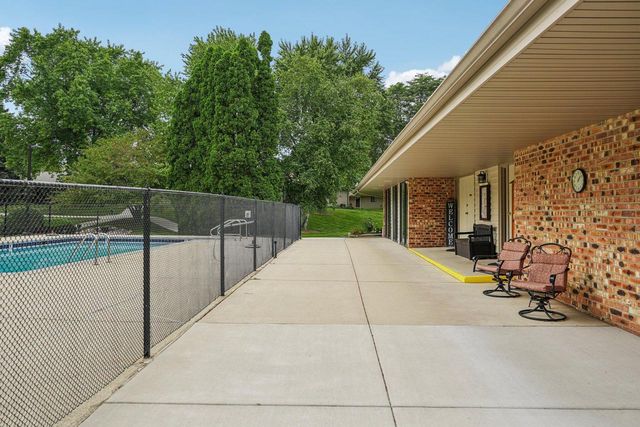 11013 Elder Tree COURT, Mequon, WI 53092