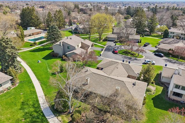 11013 Elder Tree COURT, Mequon, WI 53092