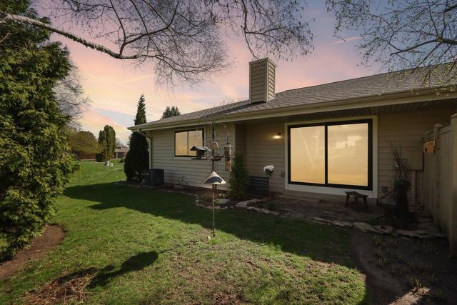 11013 Elder Tree COURT, Mequon, WI 53092