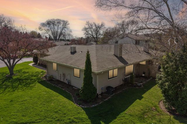 11013 Elder Tree COURT, Mequon, WI 53092