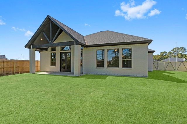 330 Eastern Towhee Court, Magnolia, TX 77354