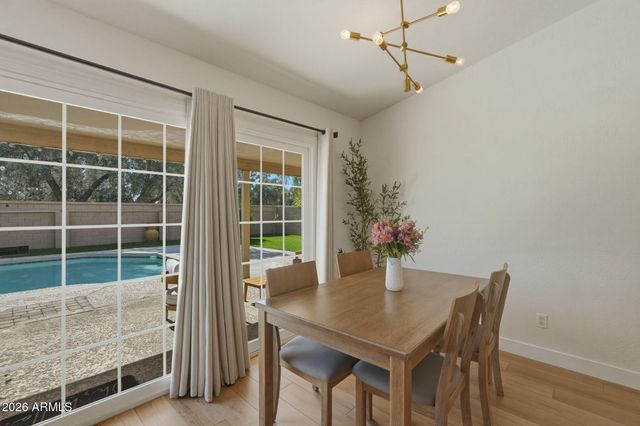 5823 W GARY Drive, Chandler, AZ 85226