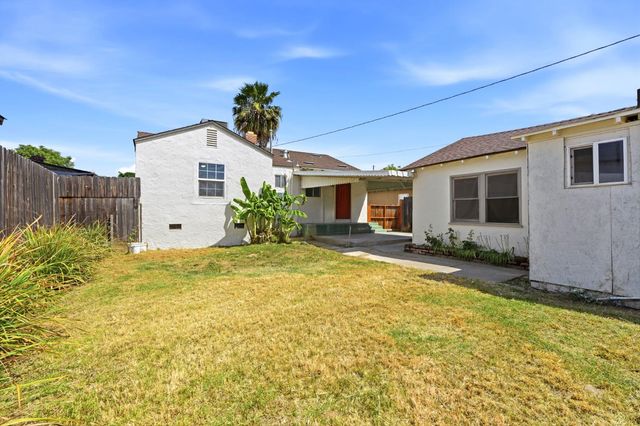 2486 S 10th Street, Fresno, CA 93725