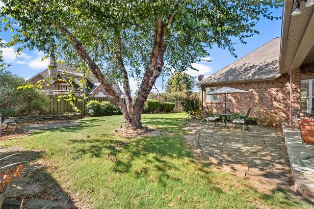6116 Valley Forge Drive, Rogers, AR 72758