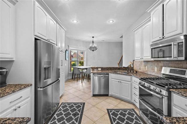 6116 Valley Forge Drive, Rogers, AR 72758