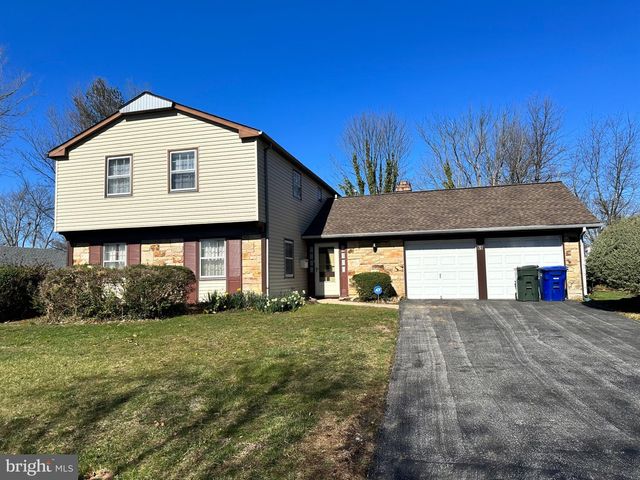 69 THORNHILL LN, Willingboro, NJ 08046
