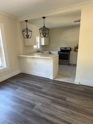 1616 N Travis Street, Liberty, TX 77575