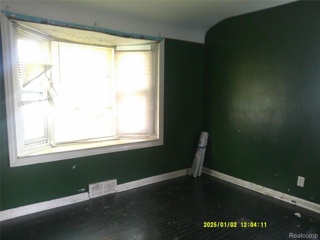 11710 Chatham, Detroit, MI 48239