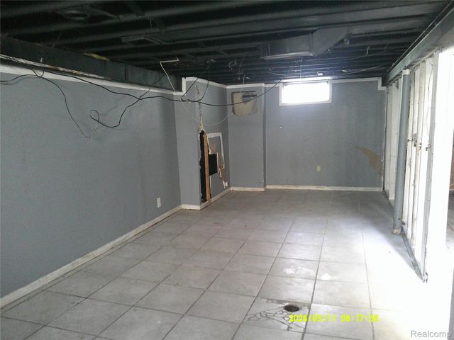 11710 Chatham, Detroit, MI 48239