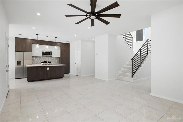 5407 N Crown Point, Pharr, TX 78577