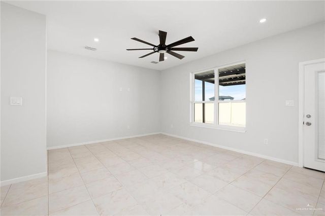 5407 N Crown Point, Pharr, TX 78577