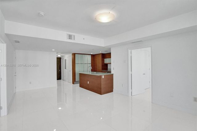 5875 Collins Ave 1803, Miami Beach, FL 33140