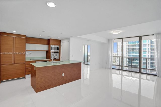 5875 Collins Ave 1803, Miami Beach, FL 33140