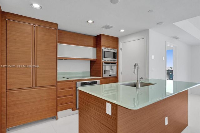 5875 Collins Ave 1803, Miami Beach, FL 33140