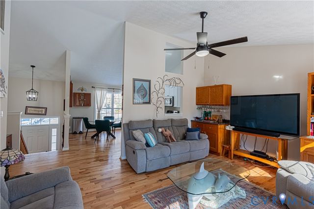 111 Ackerman Ln, Ruther Glen, VA 22546