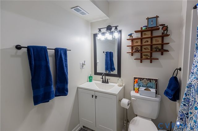 111 Ackerman Ln, Ruther Glen, VA 22546